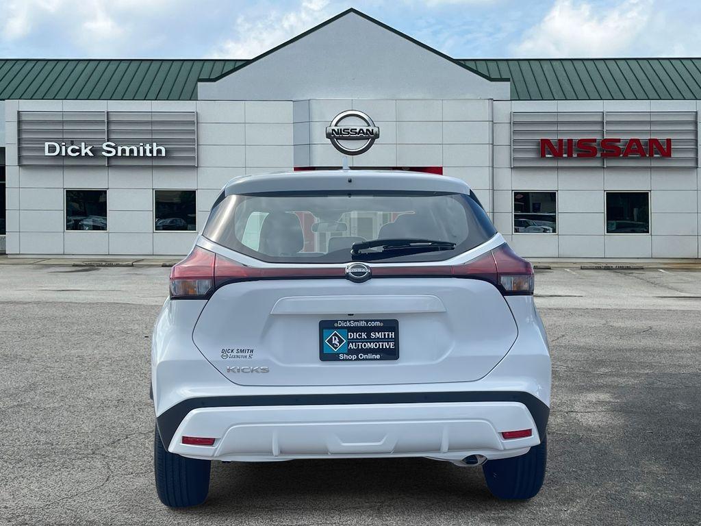 new 2025 Nissan Kicks Play car, priced at $23,165
