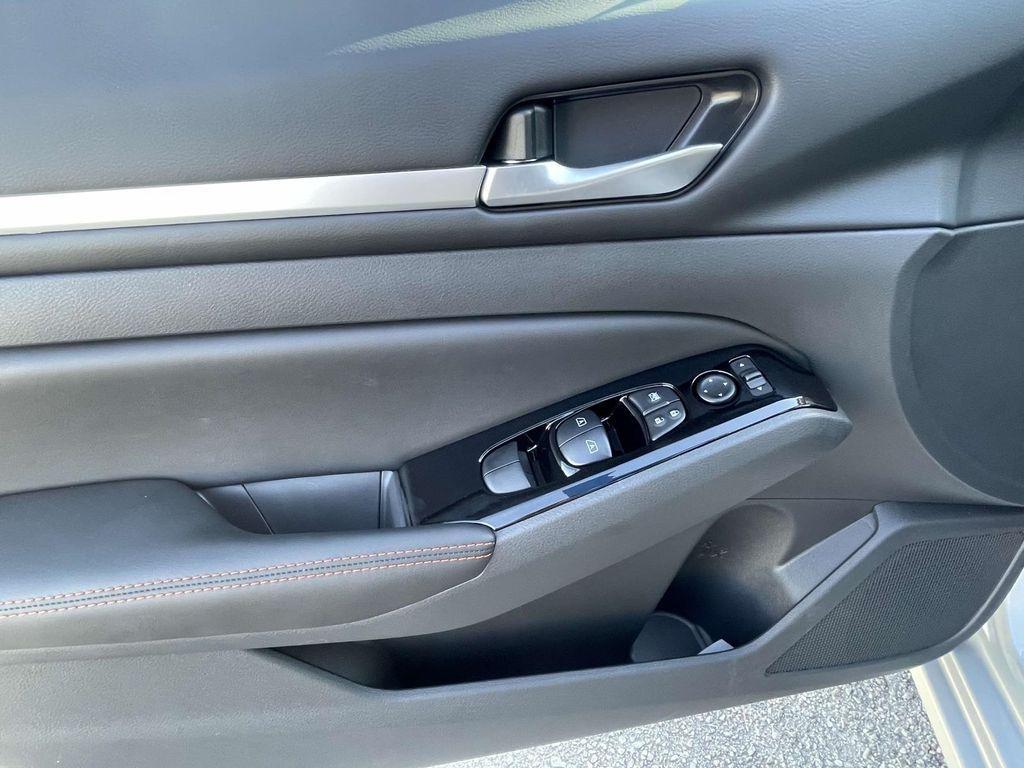 new 2025 Nissan Altima car, priced at $29,249