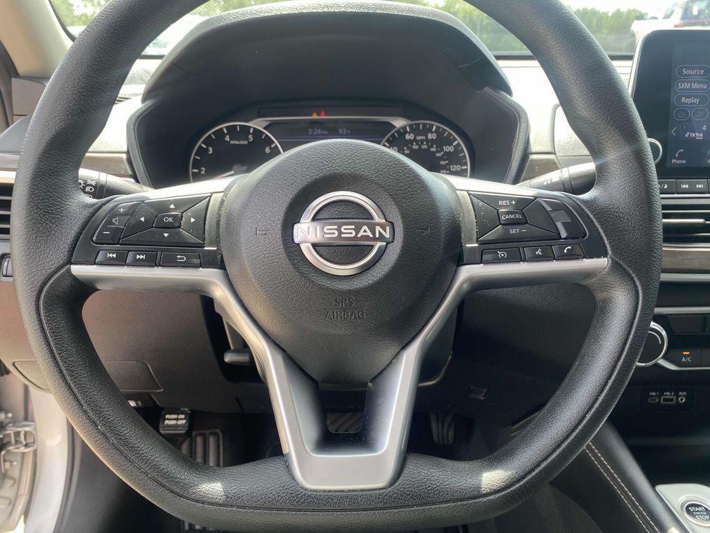 used 2023 Nissan Altima car
