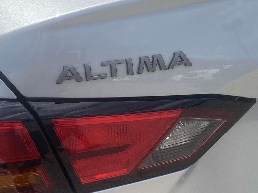 used 2023 Nissan Altima car