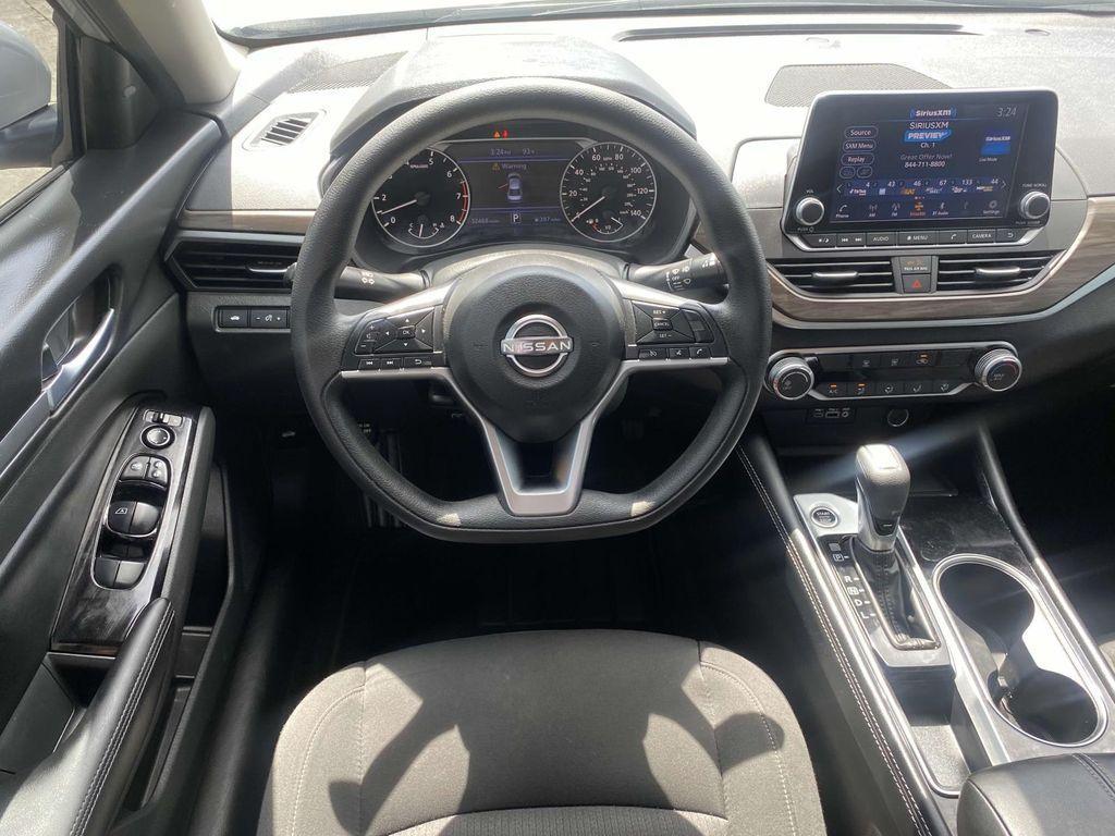 used 2023 Nissan Altima car