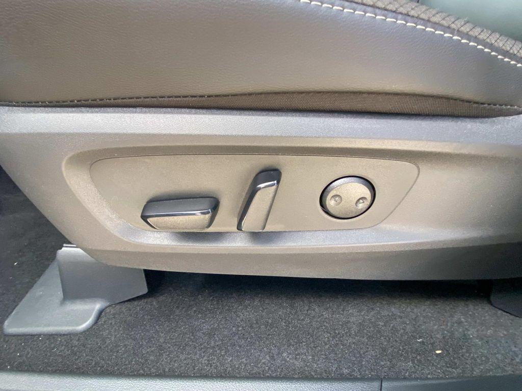 new 2025 Nissan Pathfinder car, priced at $43,785