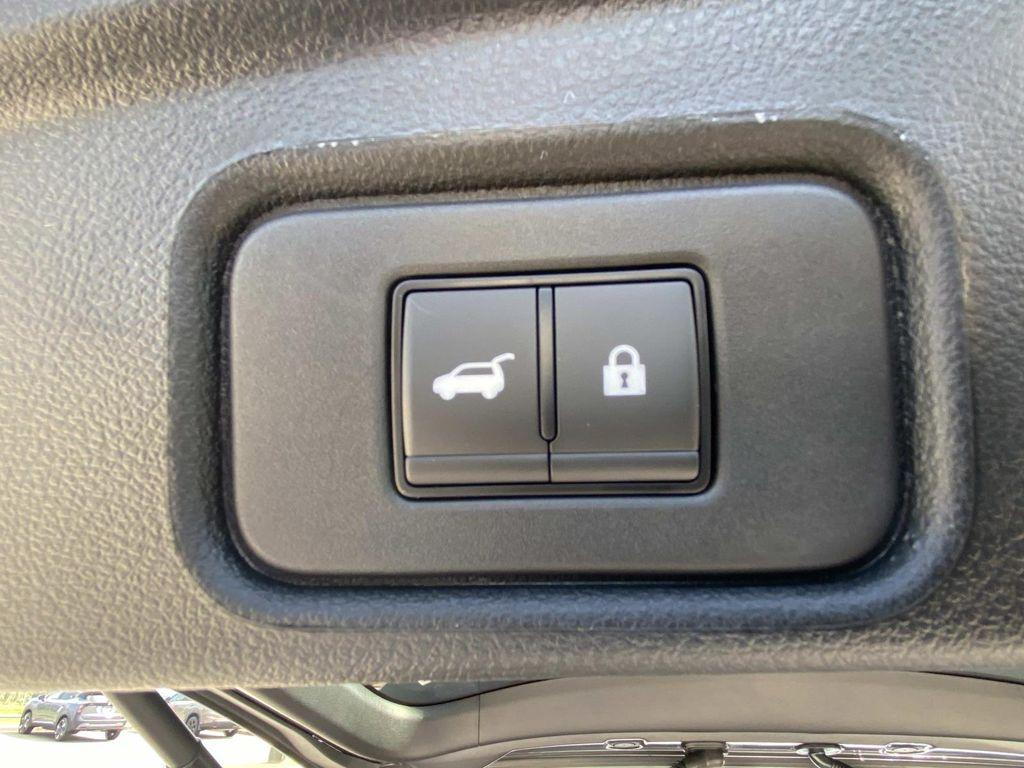 new 2025 Nissan Pathfinder car, priced at $43,785