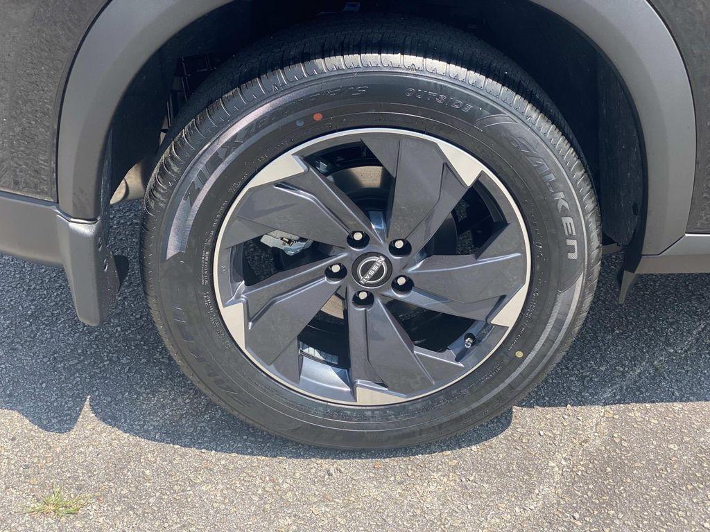new 2025 Nissan Rogue car, priced at $31,985