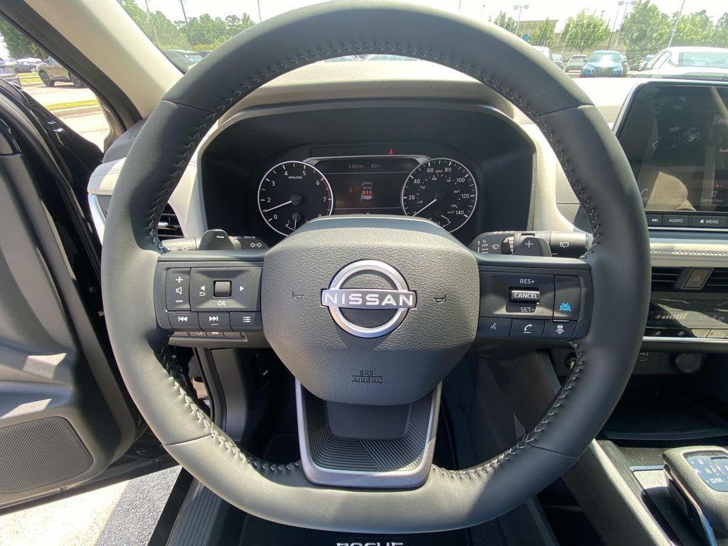 new 2025 Nissan Rogue car, priced at $31,985