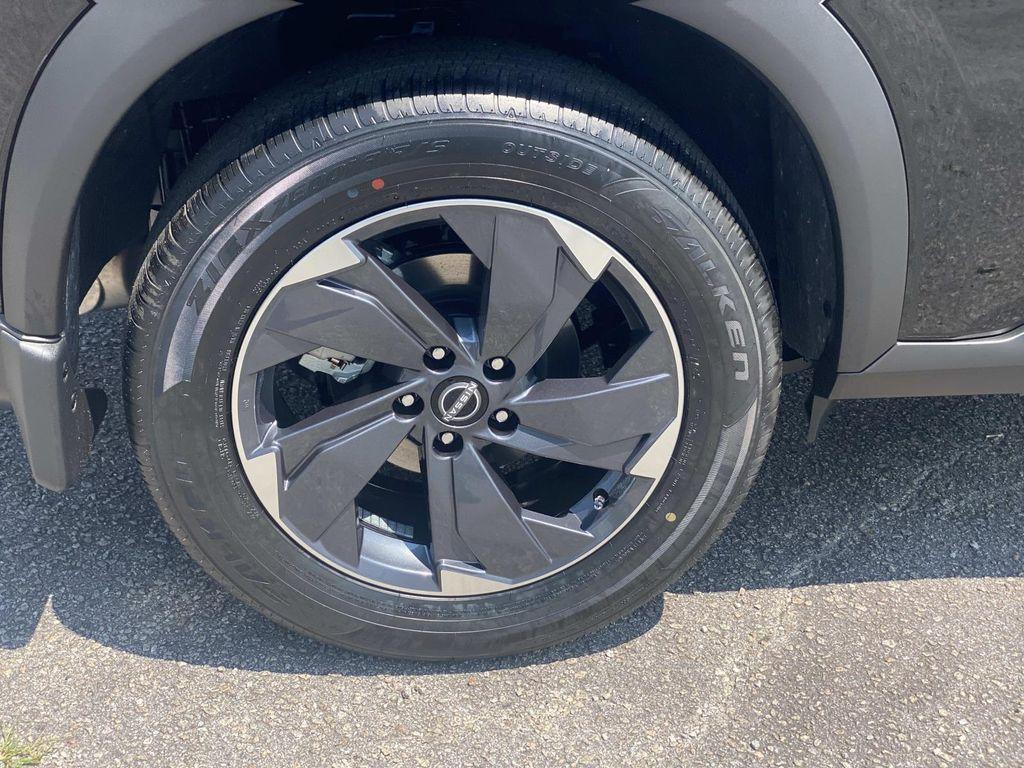 new 2025 Nissan Rogue car, priced at $31,985