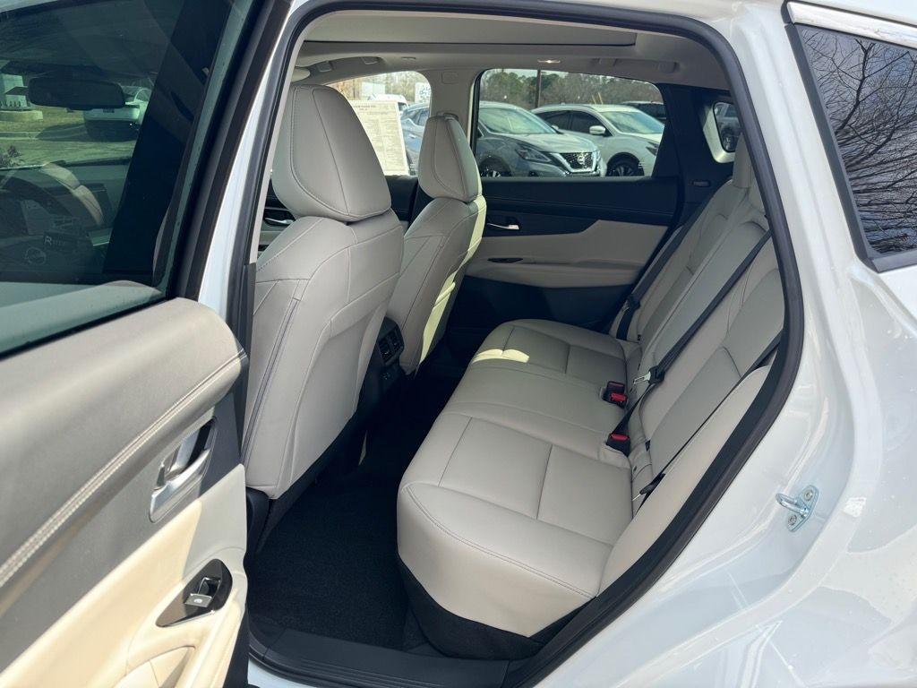 new 2025 Nissan Murano car, priced at $46,296