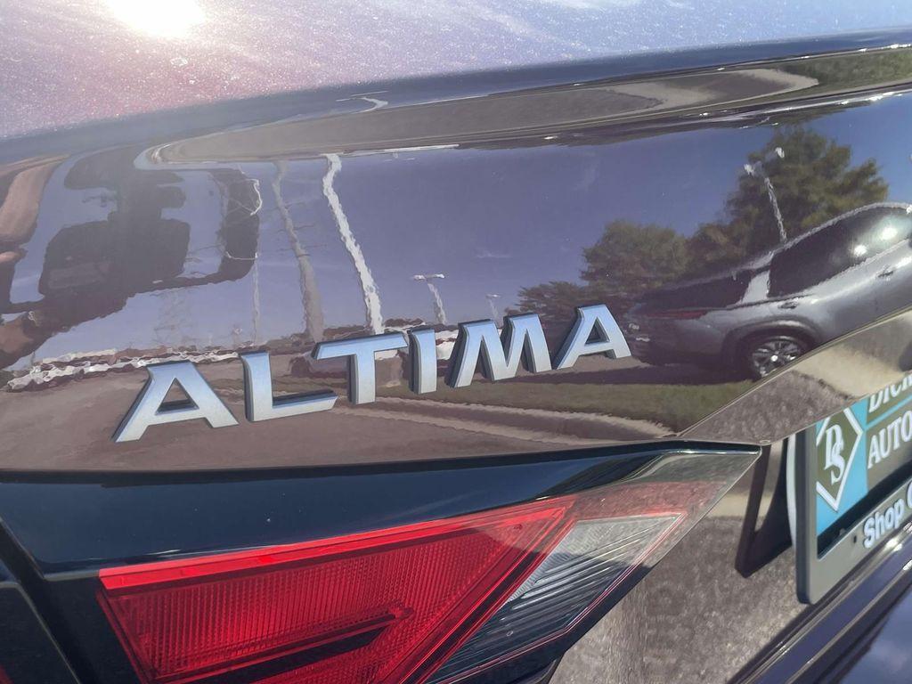 new 2025 Nissan Altima car, priced at $27,747