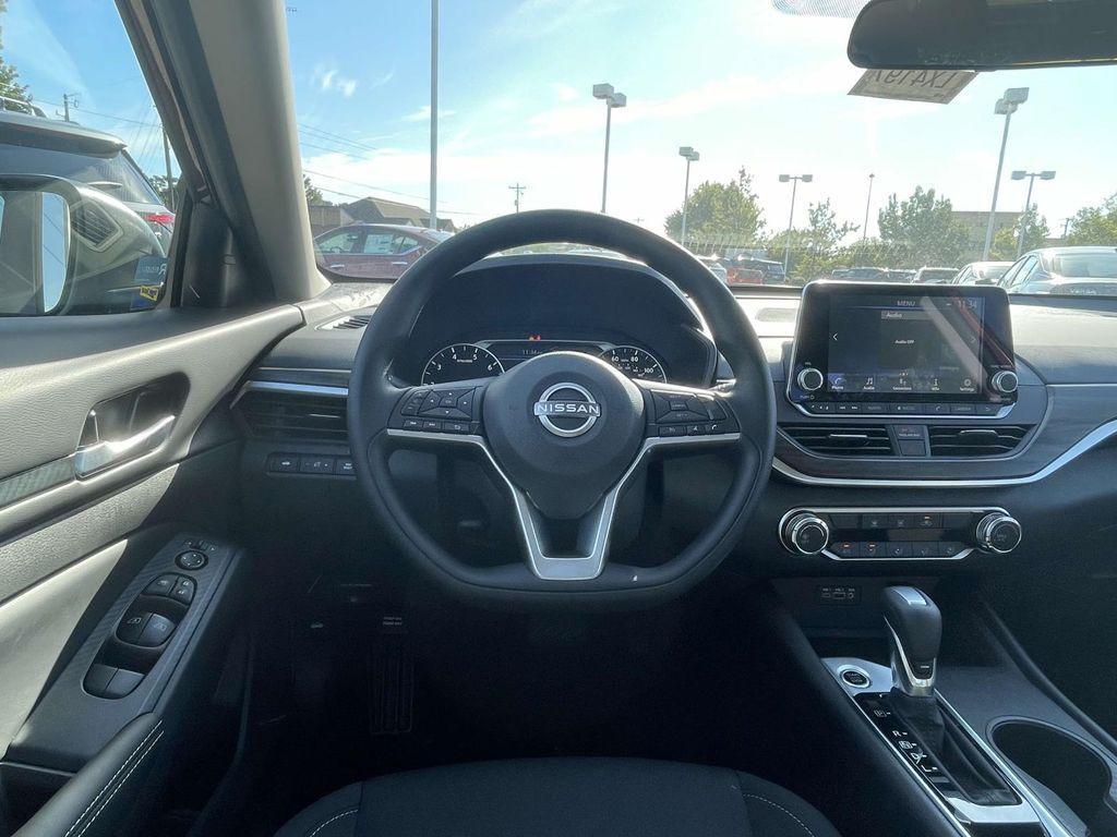 new 2025 Nissan Altima car, priced at $27,747