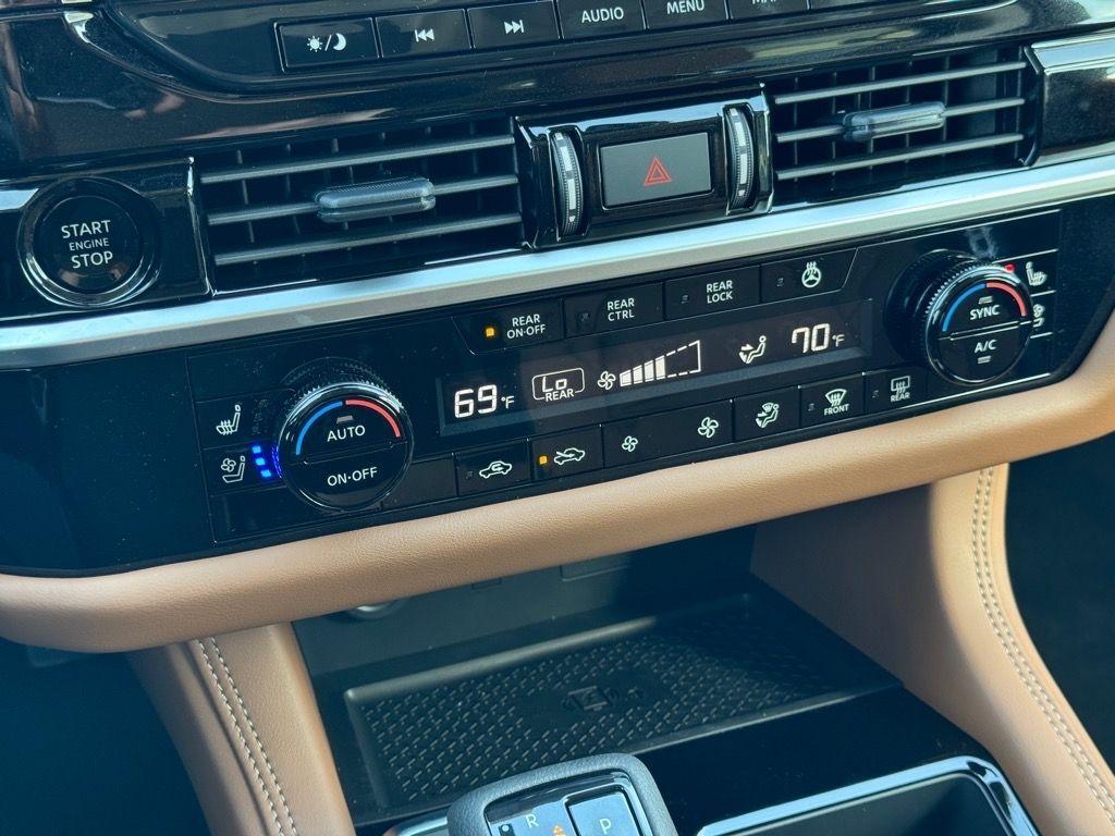 new 2025 Nissan Pathfinder car, priced at $50,156