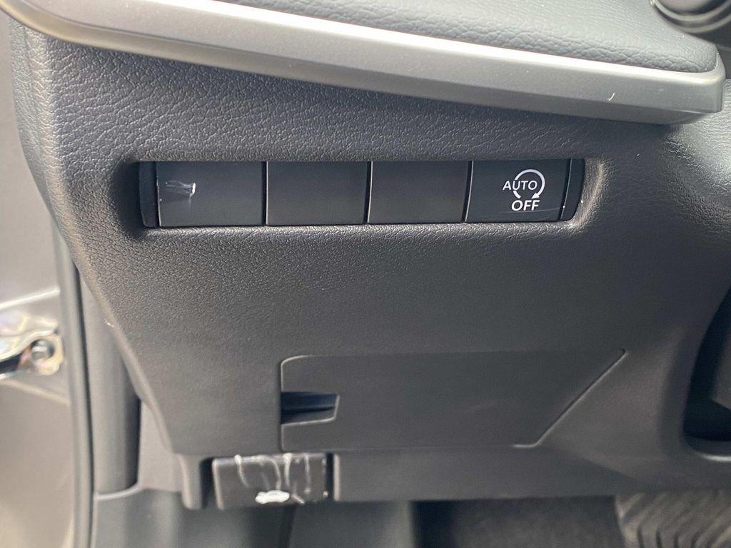 new 2025 Nissan Kicks car, priced at $23,685