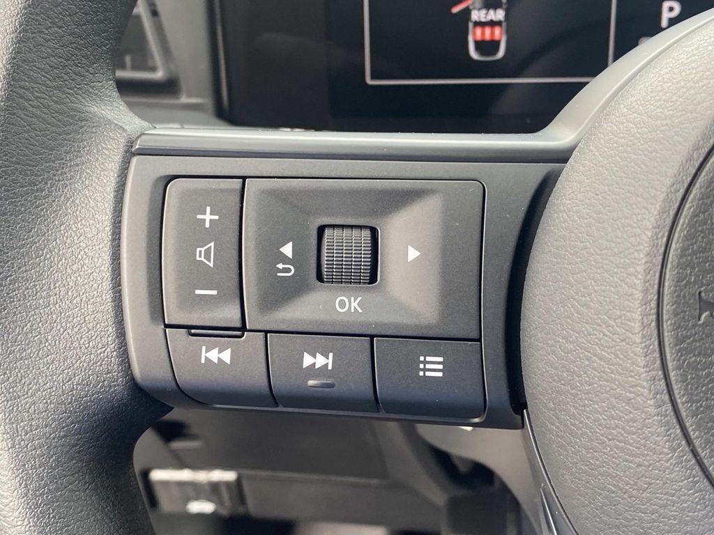 new 2025 Nissan Kicks car, priced at $23,685