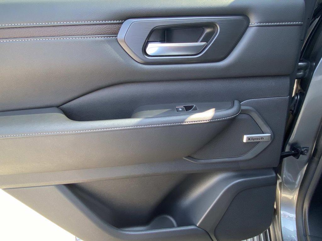 new 2025 Nissan Armada car, priced at $70,240
