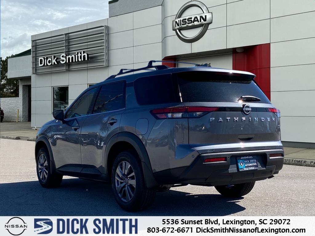 new 2025 Nissan Pathfinder car, priced at $41,172