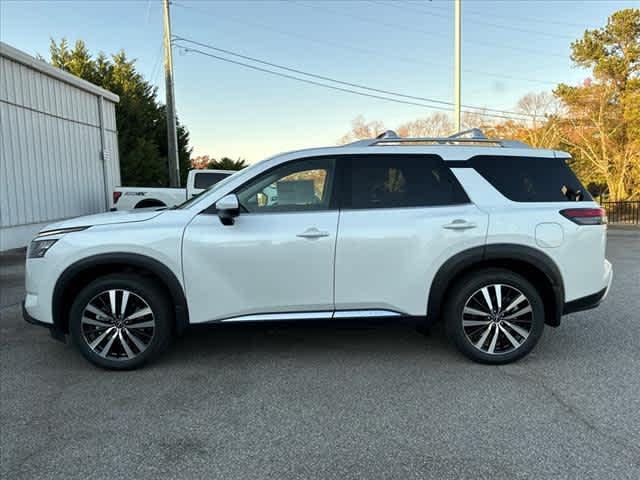 new 2025 Nissan Pathfinder car, priced at $53,379