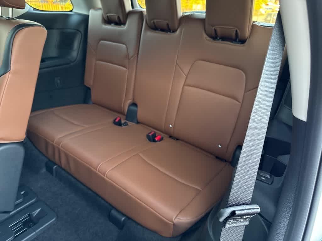 new 2025 Nissan Pathfinder car, priced at $51,800