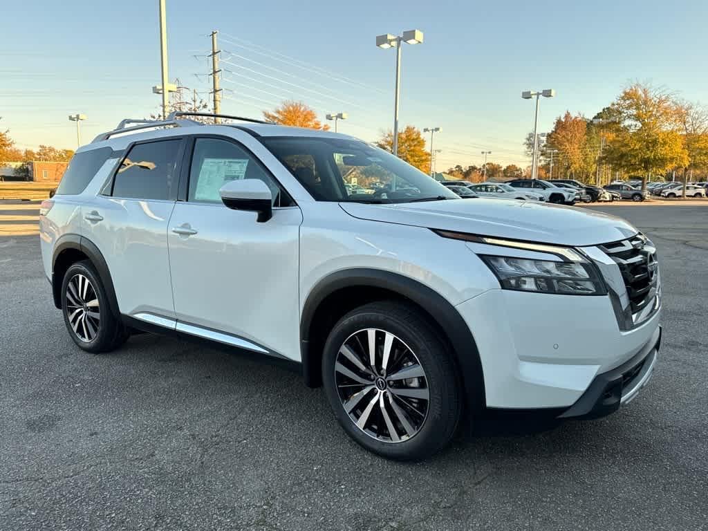 new 2025 Nissan Pathfinder car, priced at $51,800