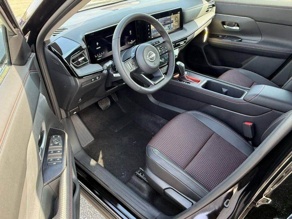 new 2025 Nissan Kicks car, priced at $28,210