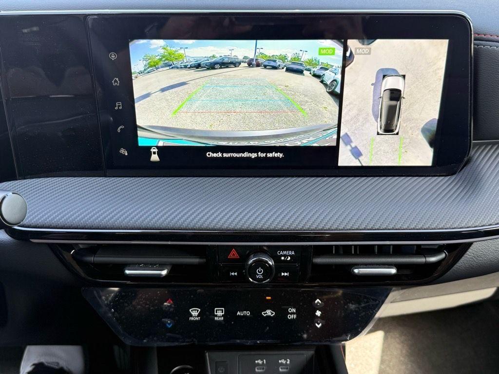 new 2025 Nissan Kicks car, priced at $28,210