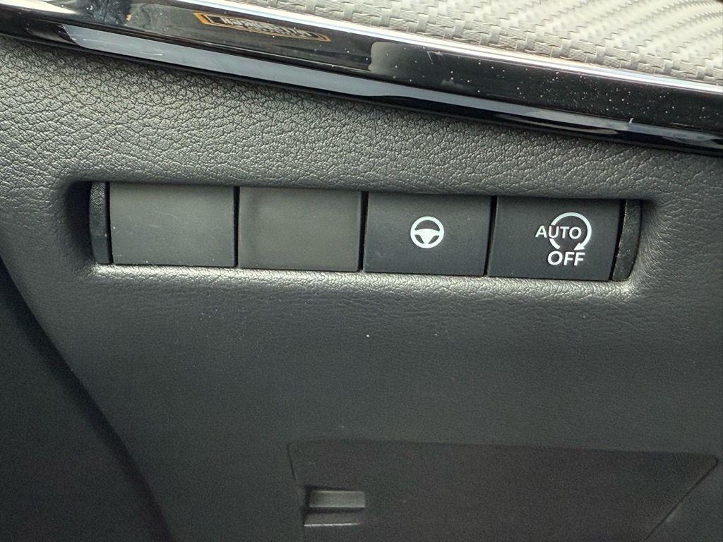 new 2025 Nissan Kicks car, priced at $27,575