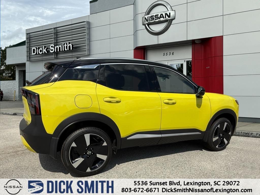 new 2025 Nissan Kicks car, priced at $27,575