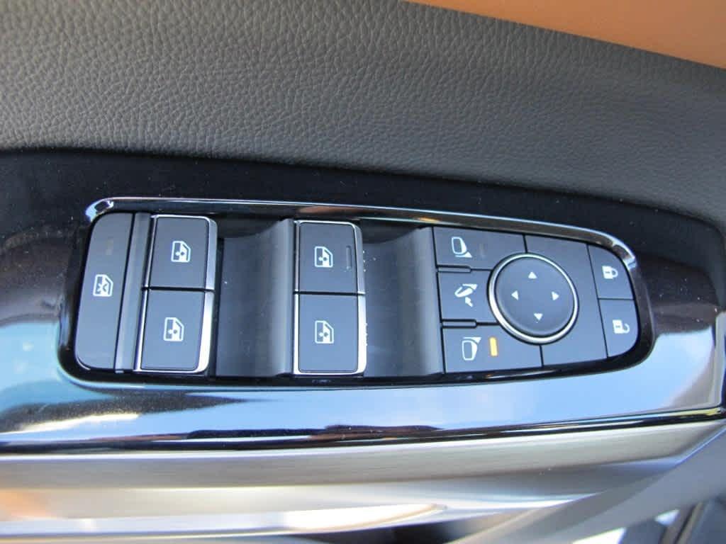 new 2025 Nissan Pathfinder car, priced at $49,944