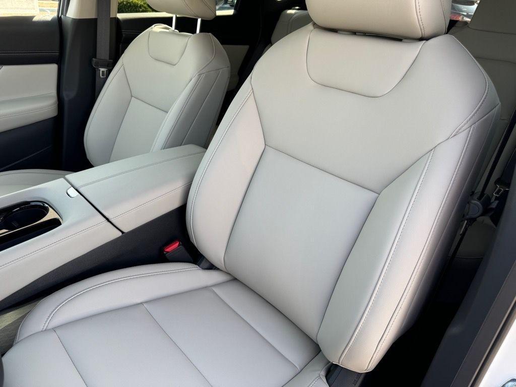 new 2025 Nissan Murano car, priced at $51,390