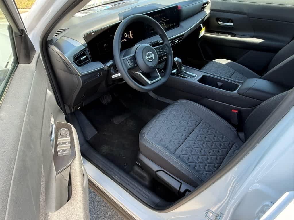 new 2025 Nissan Kicks car, priced at $26,135