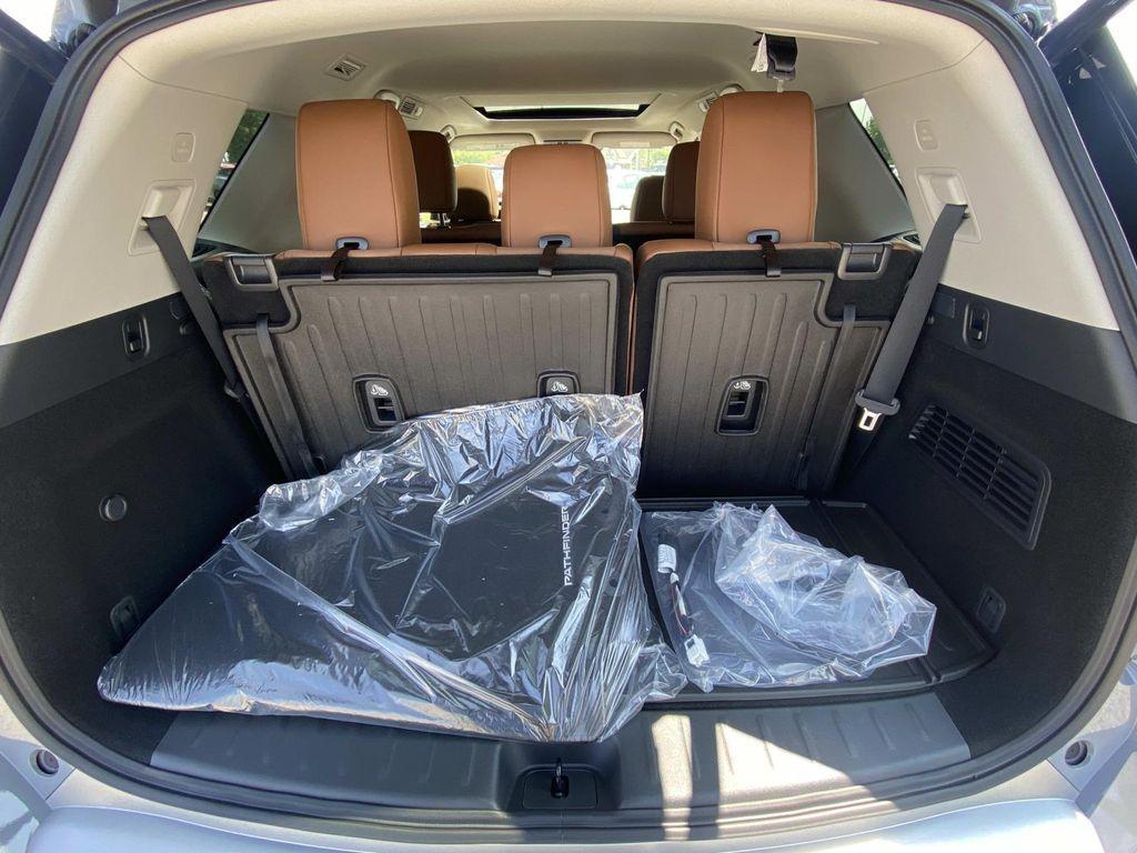 new 2025 Nissan Pathfinder car, priced at $53,936