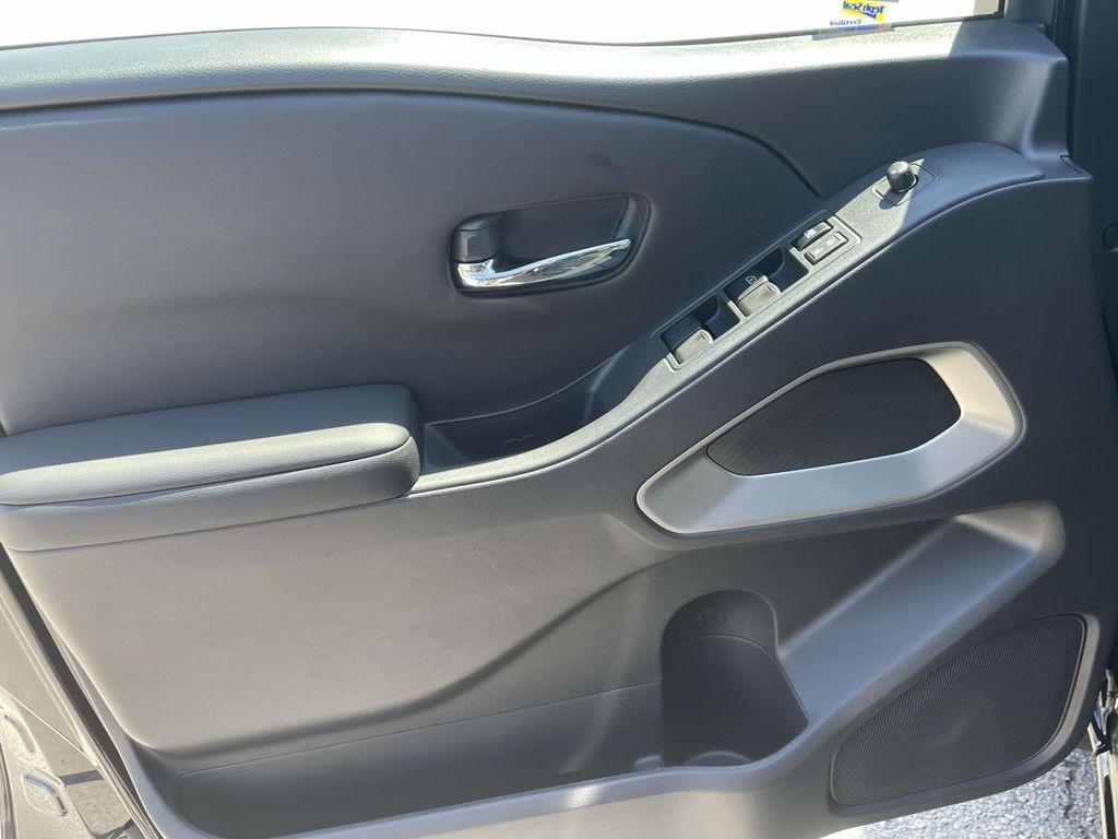 new 2025 Nissan Frontier car, priced at $39,709