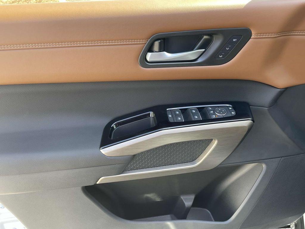 new 2025 Nissan Pathfinder car, priced at $52,850