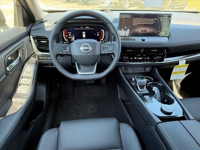 new 2025 Nissan Rogue car, priced at $40,425