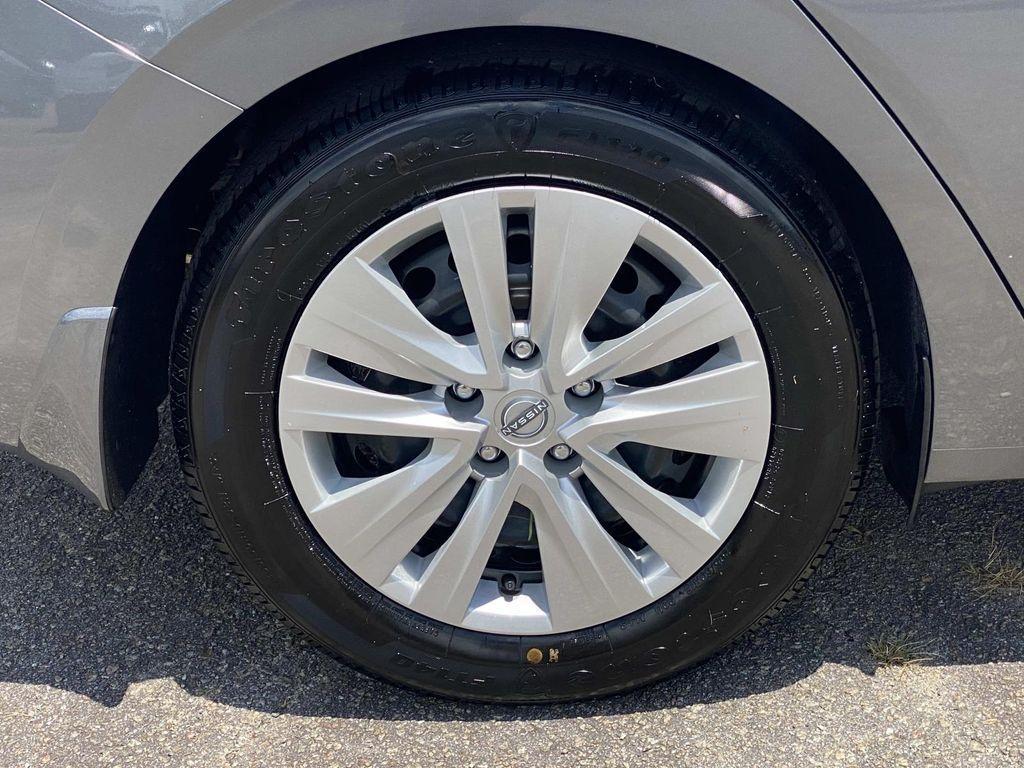 new 2025 Nissan Sentra car, priced at $23,101