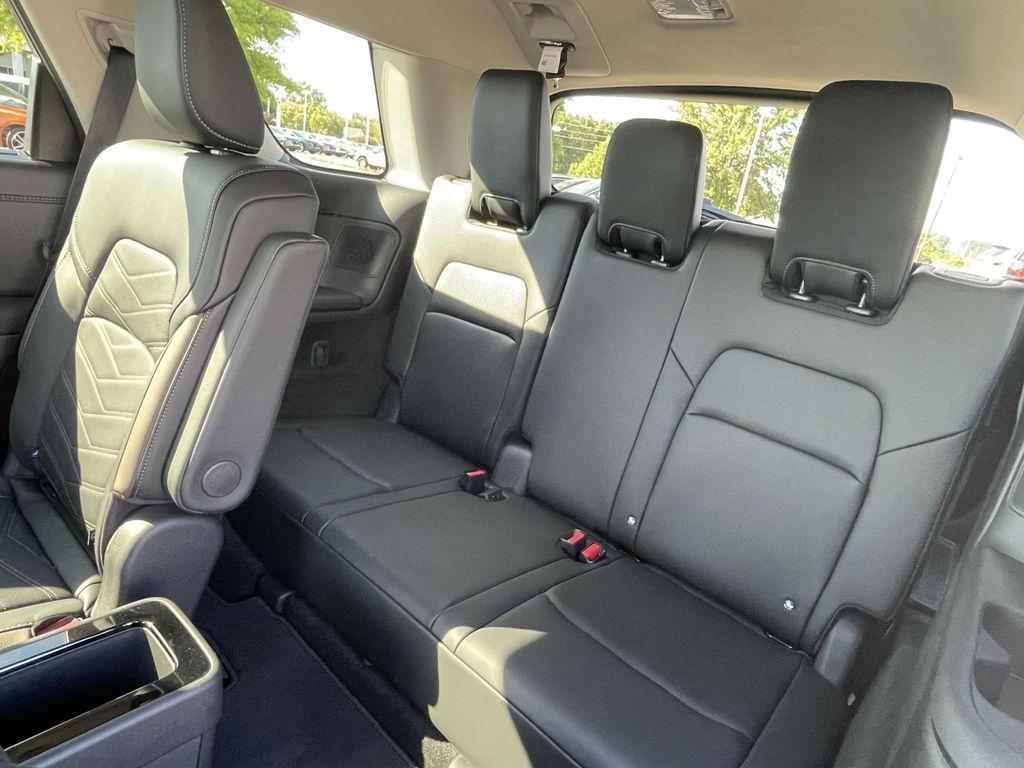 new 2025 Nissan Pathfinder car, priced at $51,876