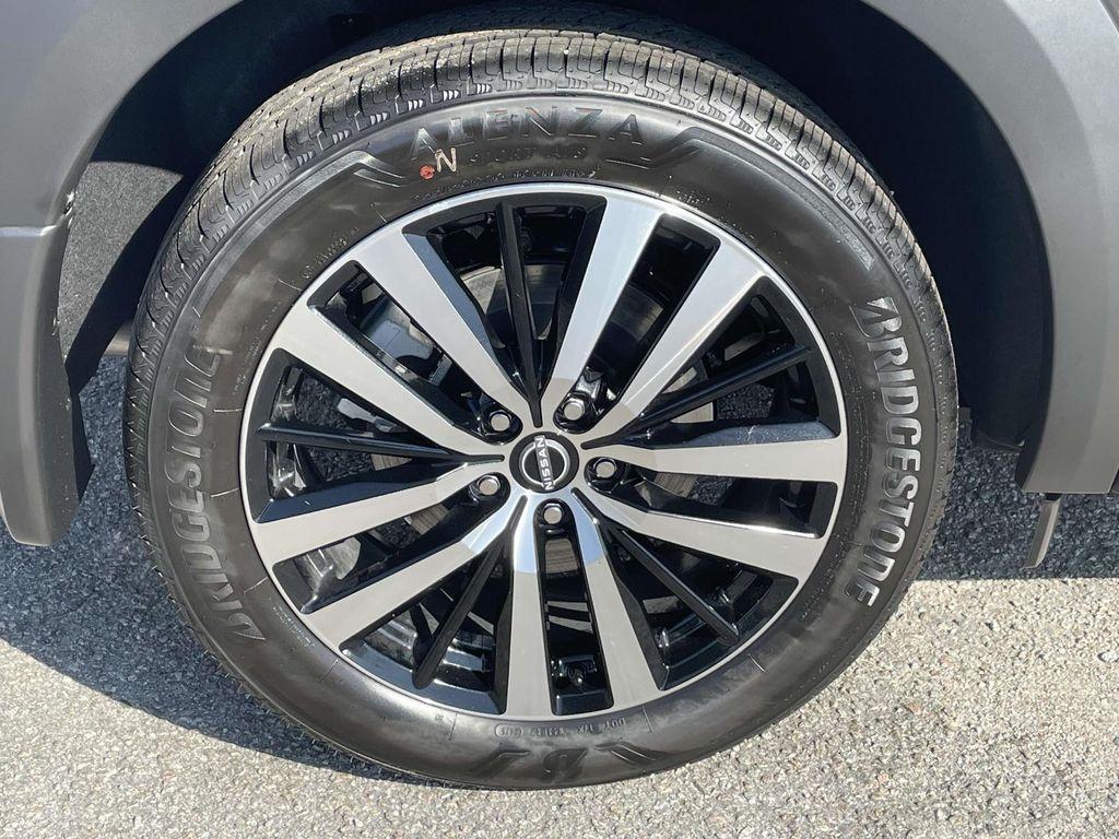 new 2025 Nissan Pathfinder car, priced at $51,876