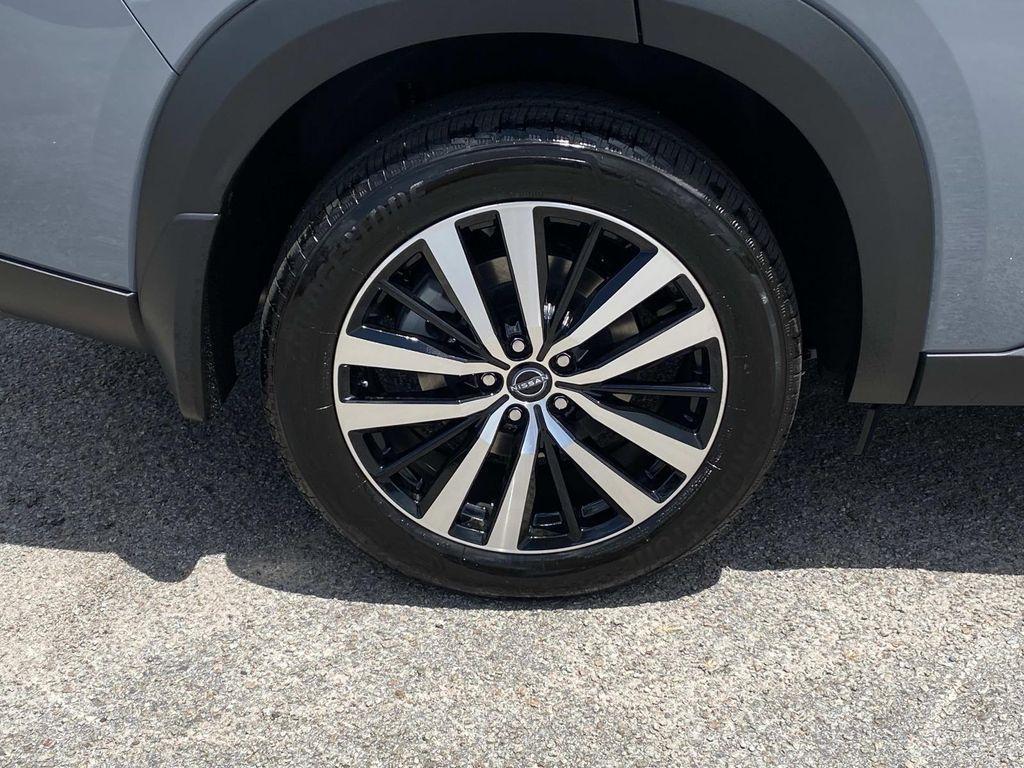 new 2025 Nissan Pathfinder car, priced at $54,198