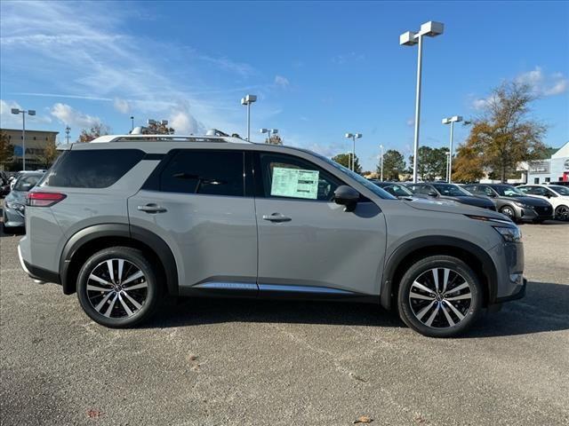 new 2025 Nissan Pathfinder car, priced at $50,654