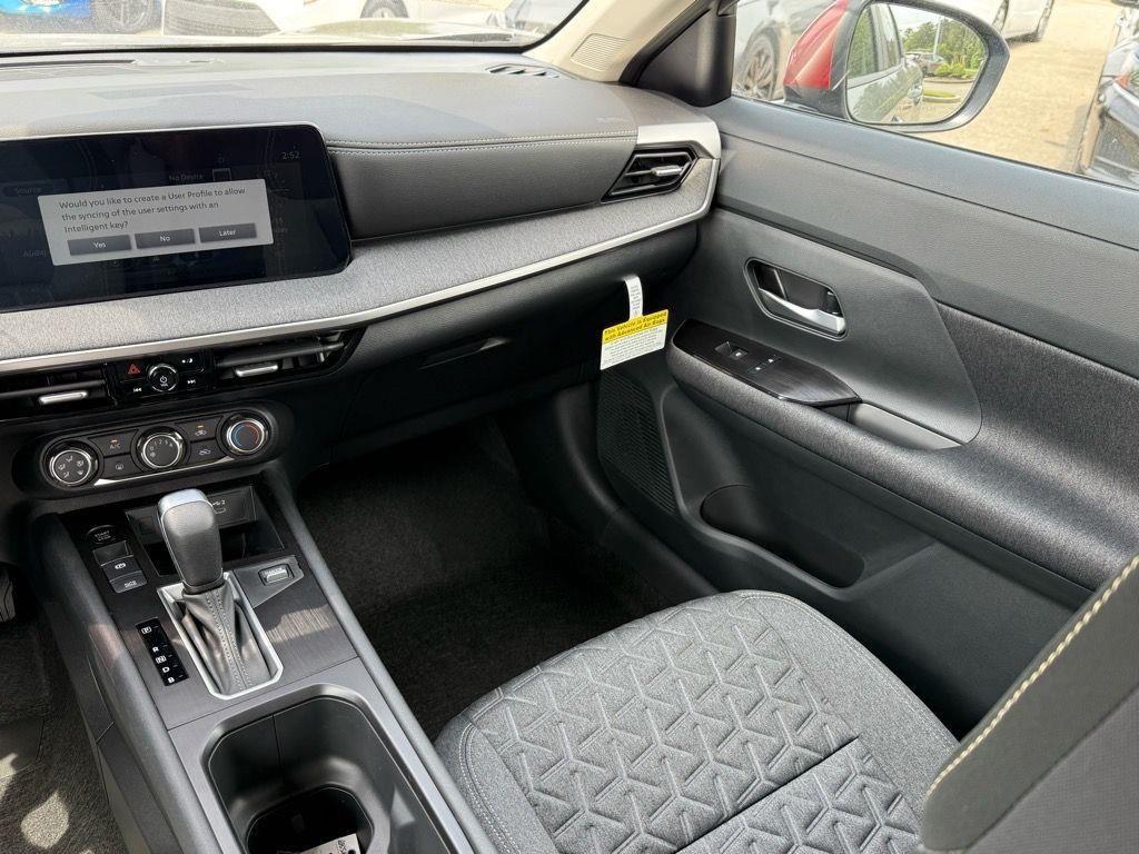 new 2025 Nissan Kicks car, priced at $24,760