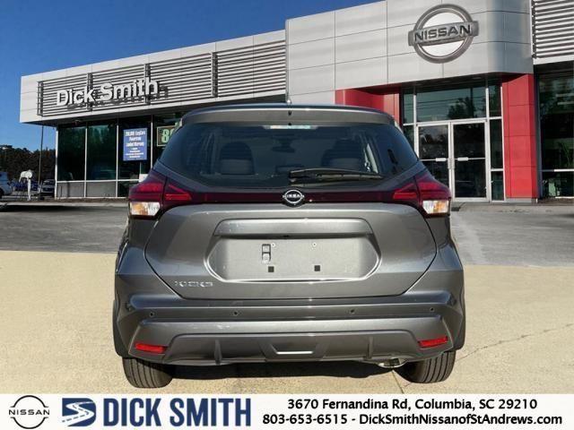 new 2025 Nissan Kicks Play car, priced at $22,910