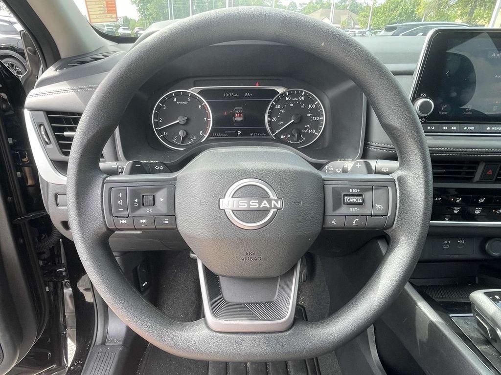 new 2025 Nissan Rogue car