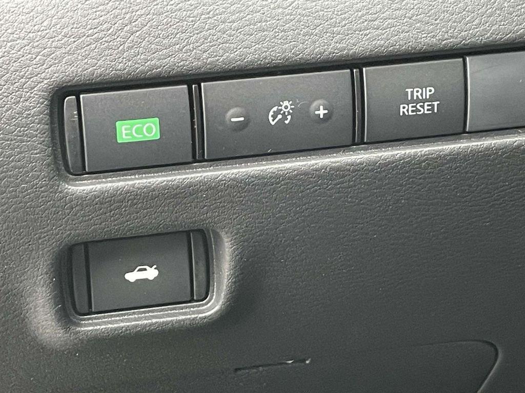 new 2025 Nissan Sentra car, priced at $27,322