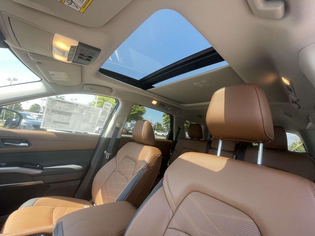 new 2025 Nissan Pathfinder car, priced at $53,410