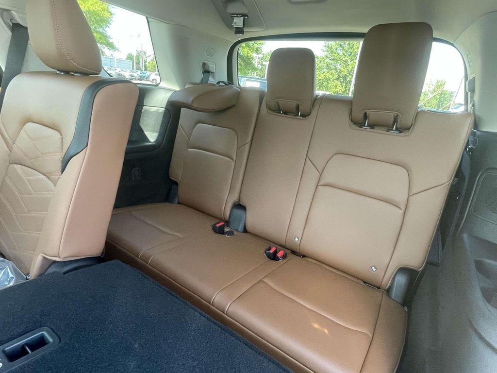 new 2025 Nissan Pathfinder car, priced at $53,410