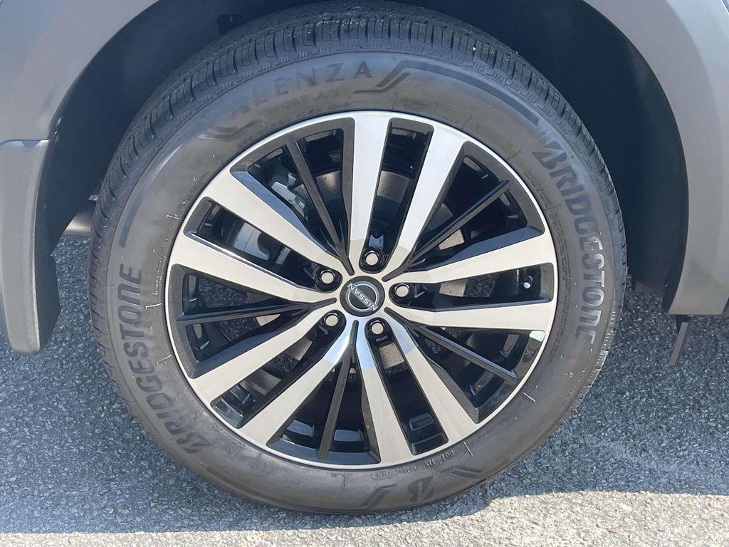 new 2025 Nissan Pathfinder car, priced at $53,410