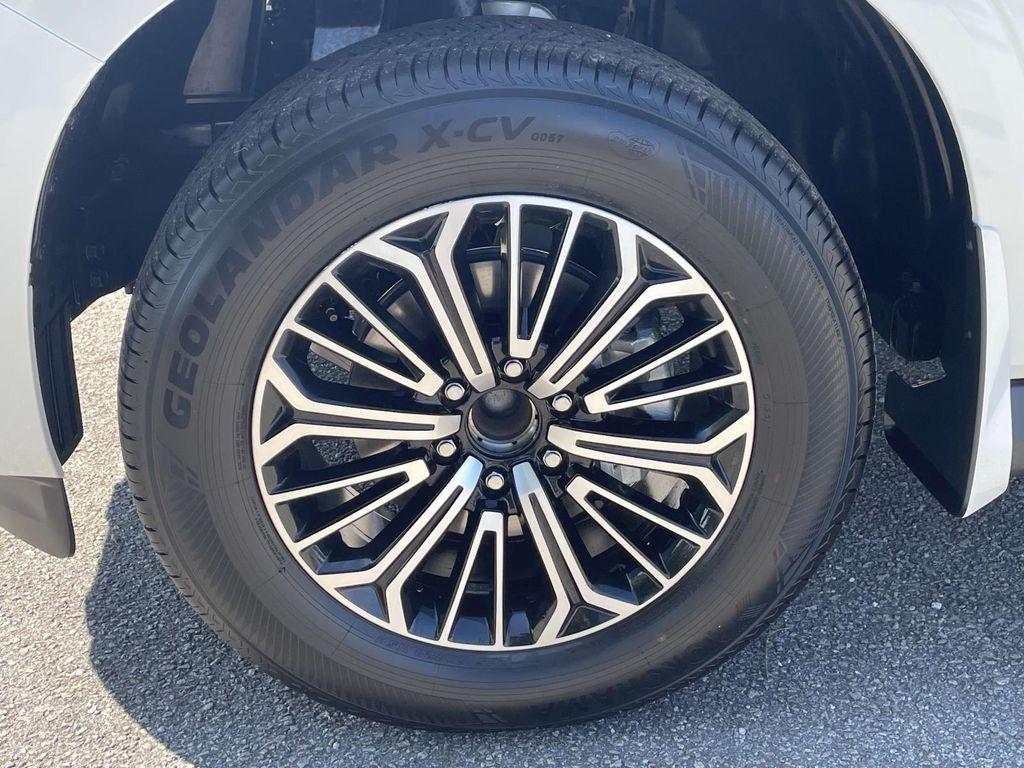 new 2025 Nissan Armada car, priced at $67,690