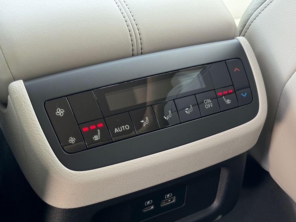 new 2025 Nissan Pathfinder car, priced at $45,369