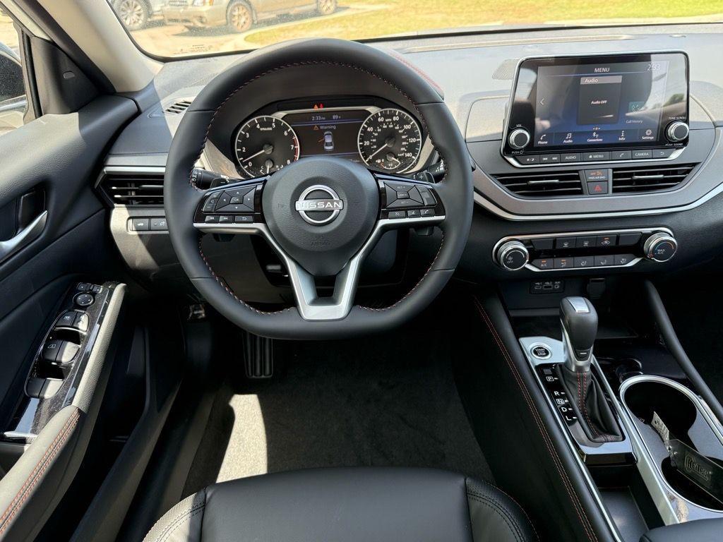 new 2025 Nissan Altima car, priced at $31,270