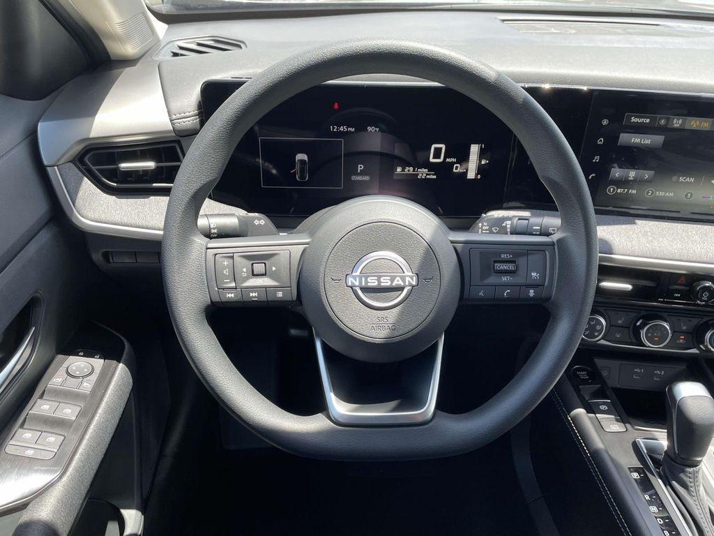 new 2025 Nissan Kicks car, priced at $28,028