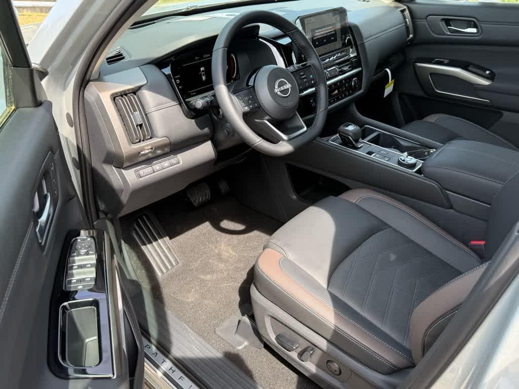 new 2025 Nissan Pathfinder car, priced at $55,040