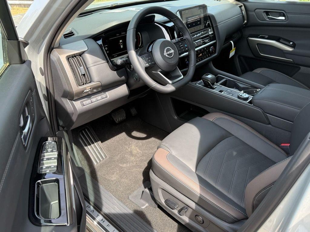 new 2025 Nissan Pathfinder car, priced at $53,939